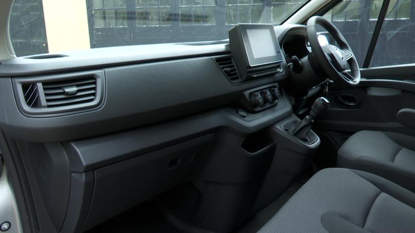 3460576 LL30 Blue dCi 150 Graphite Edition Van