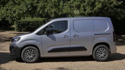 Peugeot Partner Xl Diesel 1.5 BlueHDi 100 Professional Crew Van