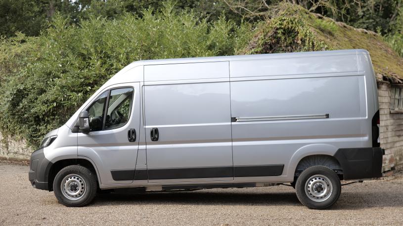 3469458 2.2 BlueHDi 140 H2 Van Asphalt